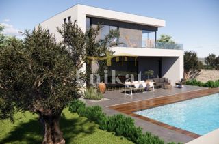 Casa con piscina a 5 km dal mare - nuova costruzione